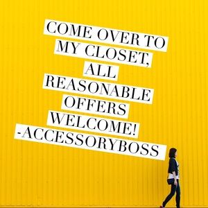 Come & Check Out My Closet 😍